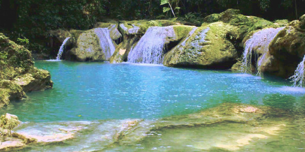 Blue Hole Jamaica - Best places to visit in Jamaica